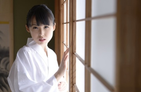 DIC-067 18 Years And 7 Months. 15 Pure Sex With 120% Ubu Feeling While Feeling Confused! Shiraishi Plane